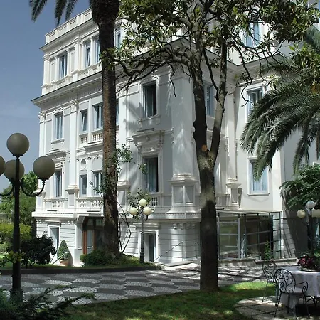 Hotel Flora-3